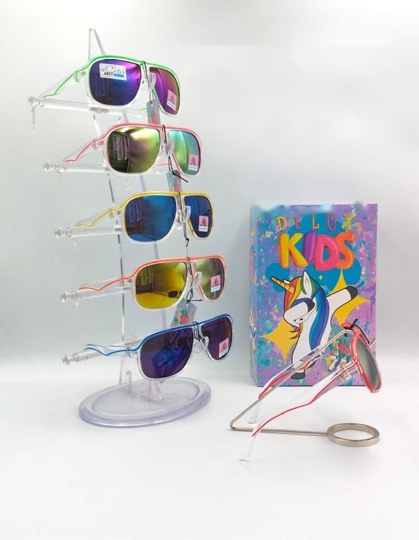Lentes de Sol para Niños Delux Kids Deportivo Caja 12 Pz SP67281