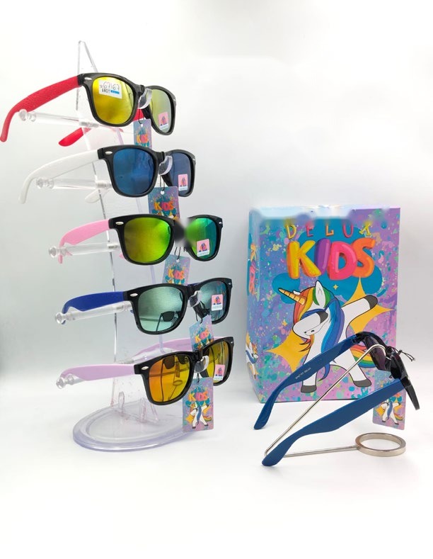 Lentes de Sol para Niños Delux Kids Wayfarer Caja 12 Pz SP67167