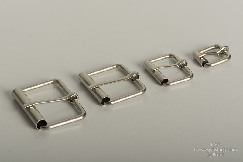 HEBILLA CON UN PERNO DE 25 MM 800/4,000 PZ