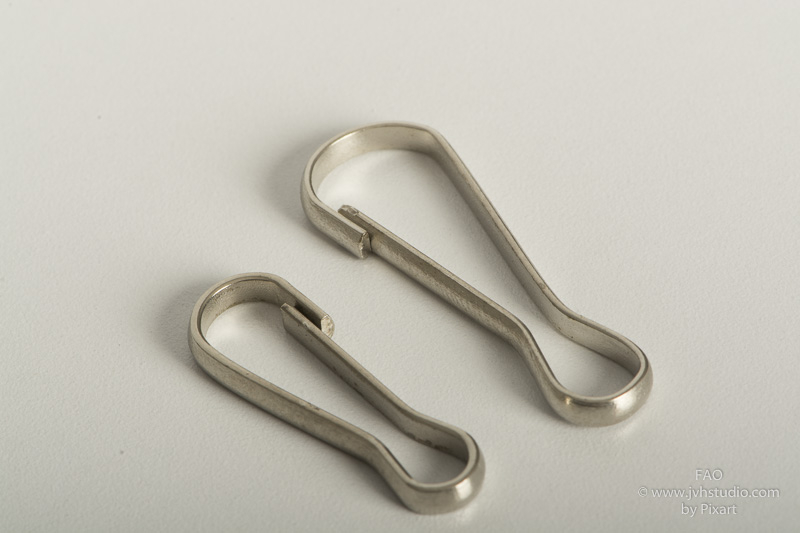 MOSQUETÓN PARA GAFETE DE 30 MM. 1,000/20,000 PZ