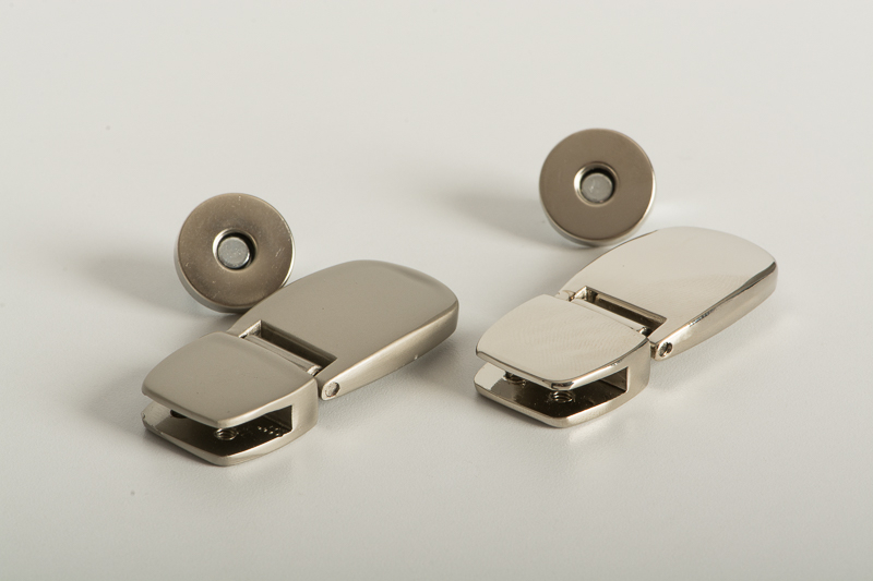 Broche de Iman Con Bisagra Nikel Mate 200/1,400 Pz